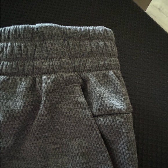 Adidas heather charcoal gray sweatpants; size M. Front pockets. - Picture 2 of 7